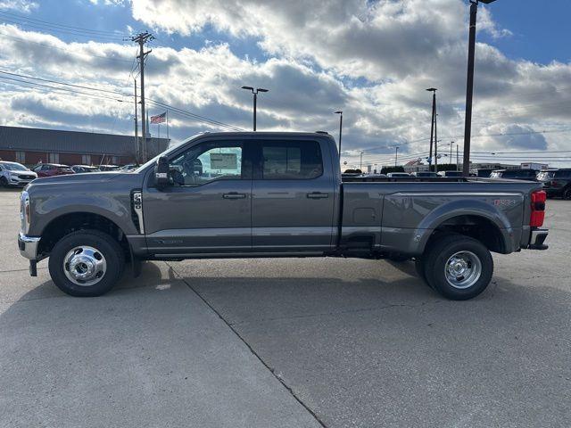 new 2025 Ford F-350 car