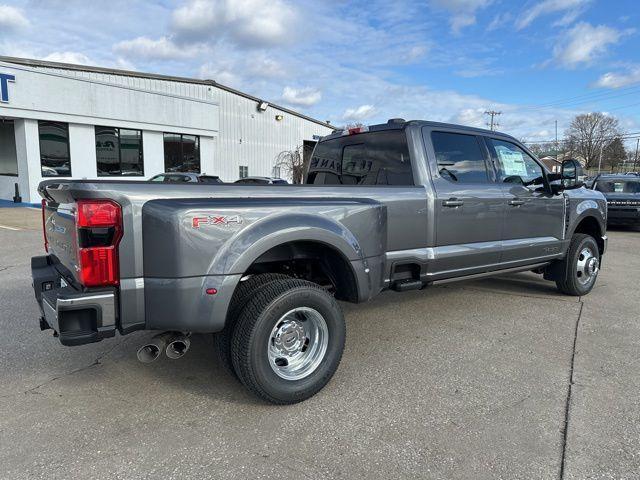 new 2025 Ford F-350 car