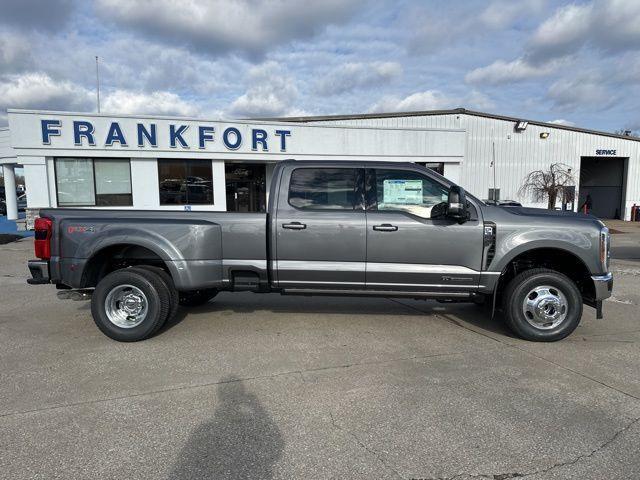 new 2025 Ford F-350 car