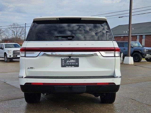 new 2024 Lincoln Navigator car, priced at $100,596