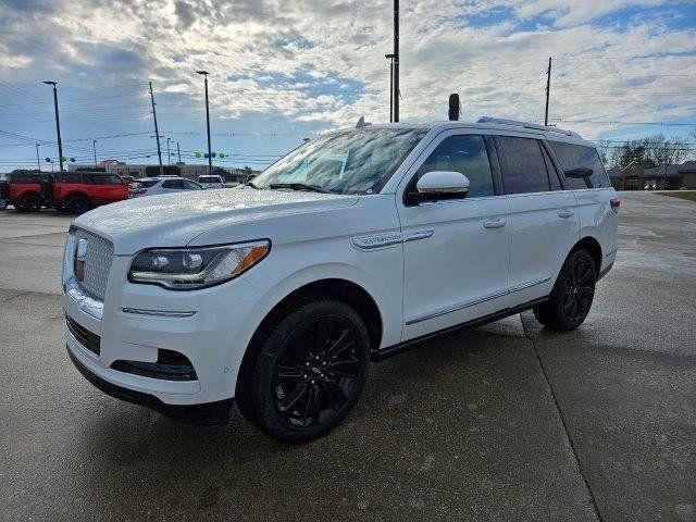 new 2024 Lincoln Navigator car, priced at $100,596