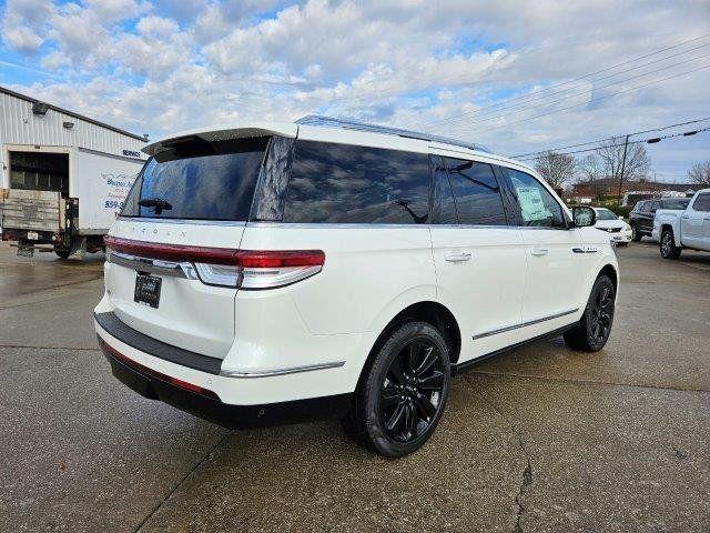 new 2024 Lincoln Navigator car, priced at $100,596