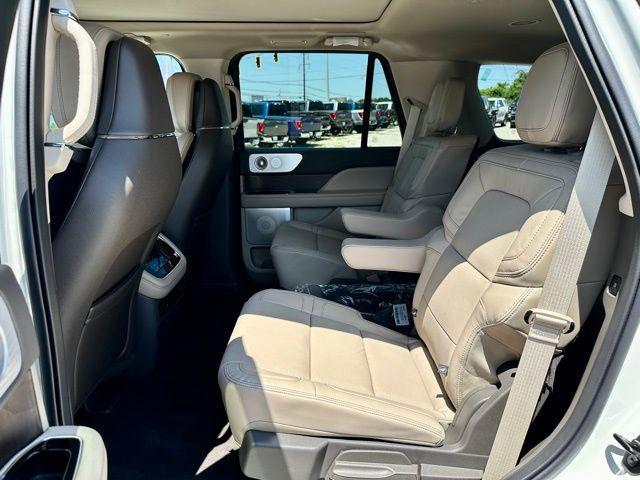 new 2024 Lincoln Navigator car, priced at $103,329