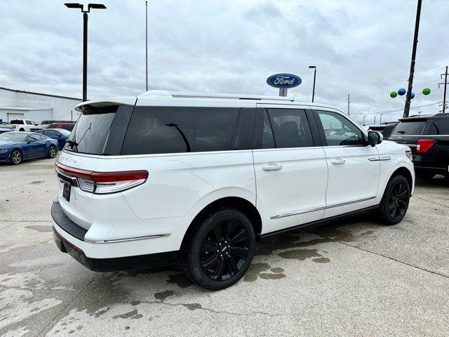 new 2024 Lincoln Navigator L car, priced at $105,751