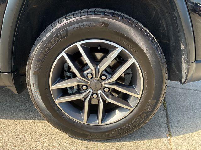 used 2021 Jeep Grand Cherokee car, priced at $22,625