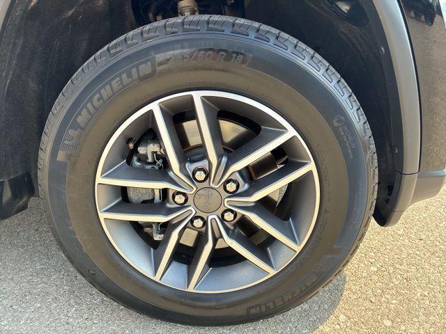 used 2021 Jeep Grand Cherokee car, priced at $22,625