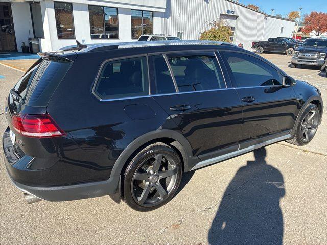 used 2018 Volkswagen Golf Alltrack car, priced at $13,888