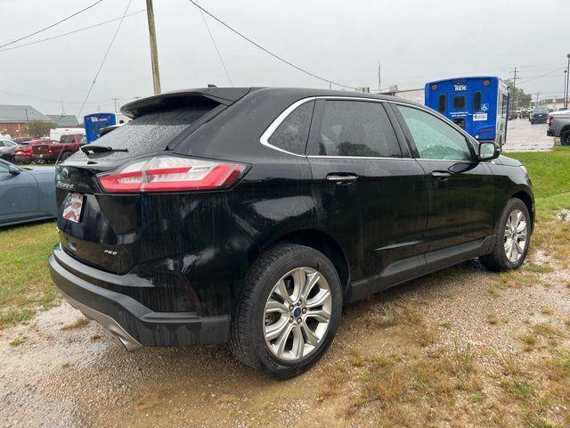 used 2022 Ford Edge car, priced at $20,000