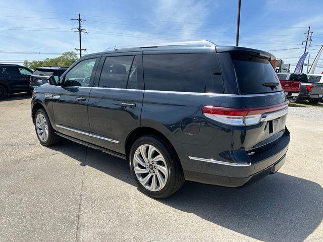 new 2024 Lincoln Navigator car, priced at $98,640