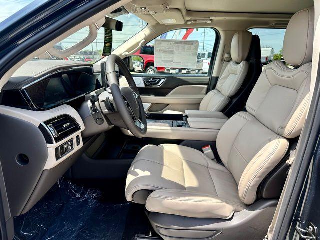 new 2024 Lincoln Navigator car, priced at $98,640