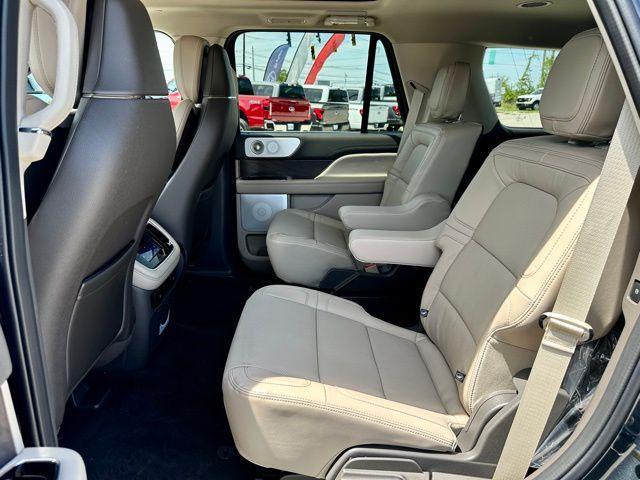 new 2024 Lincoln Navigator car, priced at $98,640