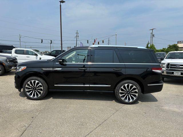 new 2024 Lincoln Navigator car, priced at $101,144