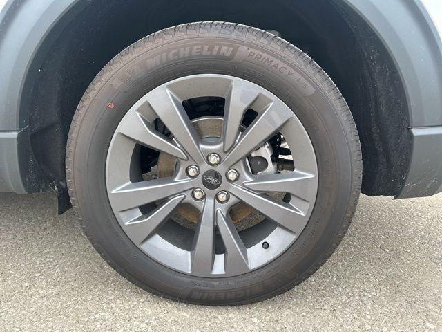 new 2025 Ford Explorer car, priced at $46,823