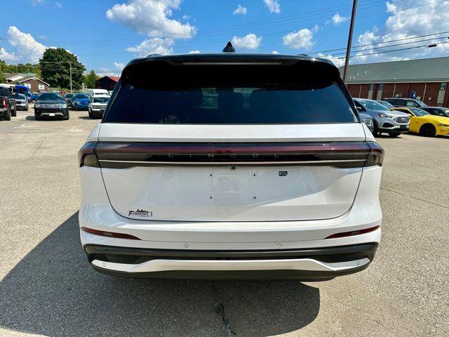 new 2024 Lincoln Nautilus car, priced at $61,884