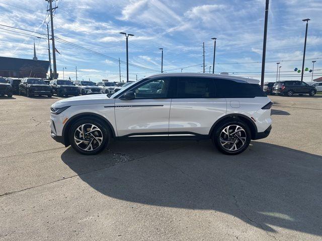 new 2024 Lincoln Nautilus car, priced at $56,440