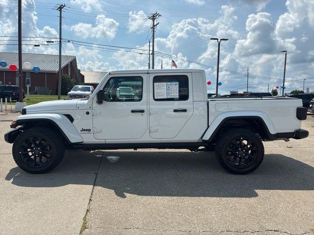 used 2025 Jeep Gladiator car, priced at $38,449