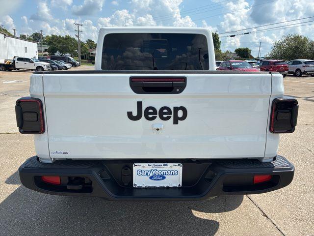 used 2025 Jeep Gladiator car, priced at $38,449