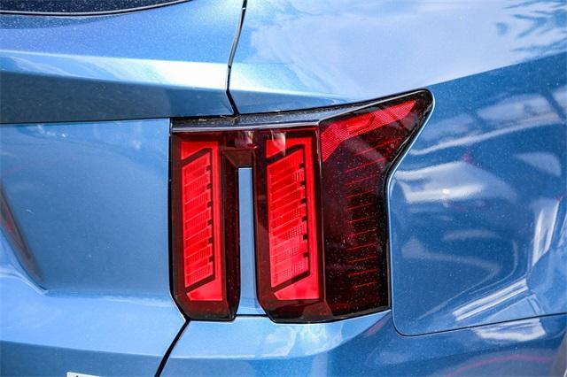 new 2025 Kia Sorento Hybrid car, priced at $42,090