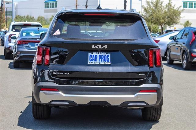 new 2025 Kia Sorento Hybrid car, priced at $47,085