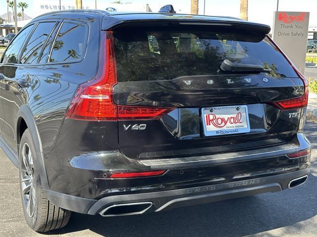 used 2021 Volvo V60 Cross Country car, priced at $21,490
