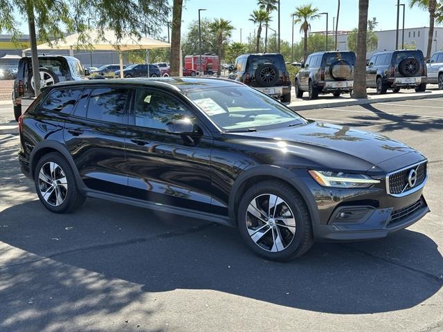 used 2021 Volvo V60 Cross Country car, priced at $21,490