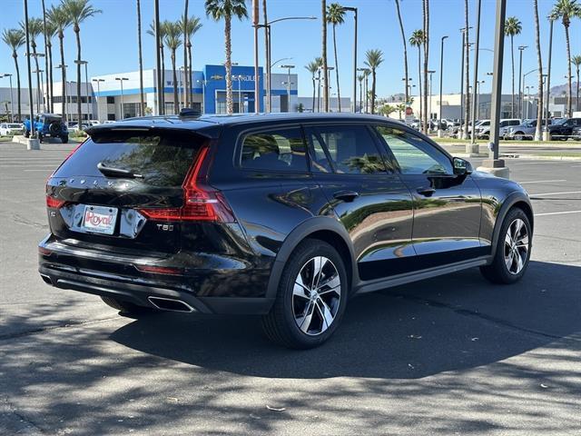 used 2021 Volvo V60 Cross Country car, priced at $21,490