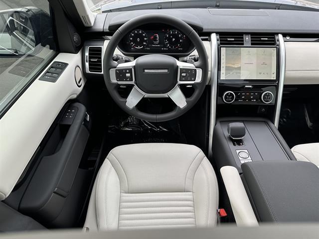 new 2025 Land Rover Discovery car, priced at $63,775