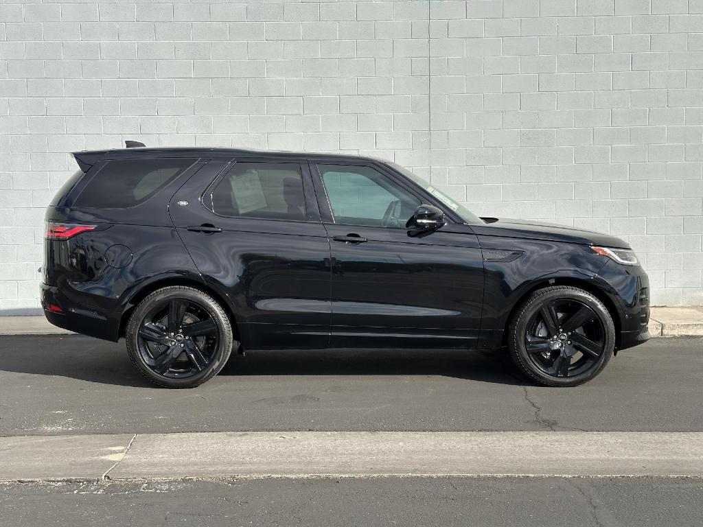 new 2024 Land Rover Discovery car, priced at $66,480