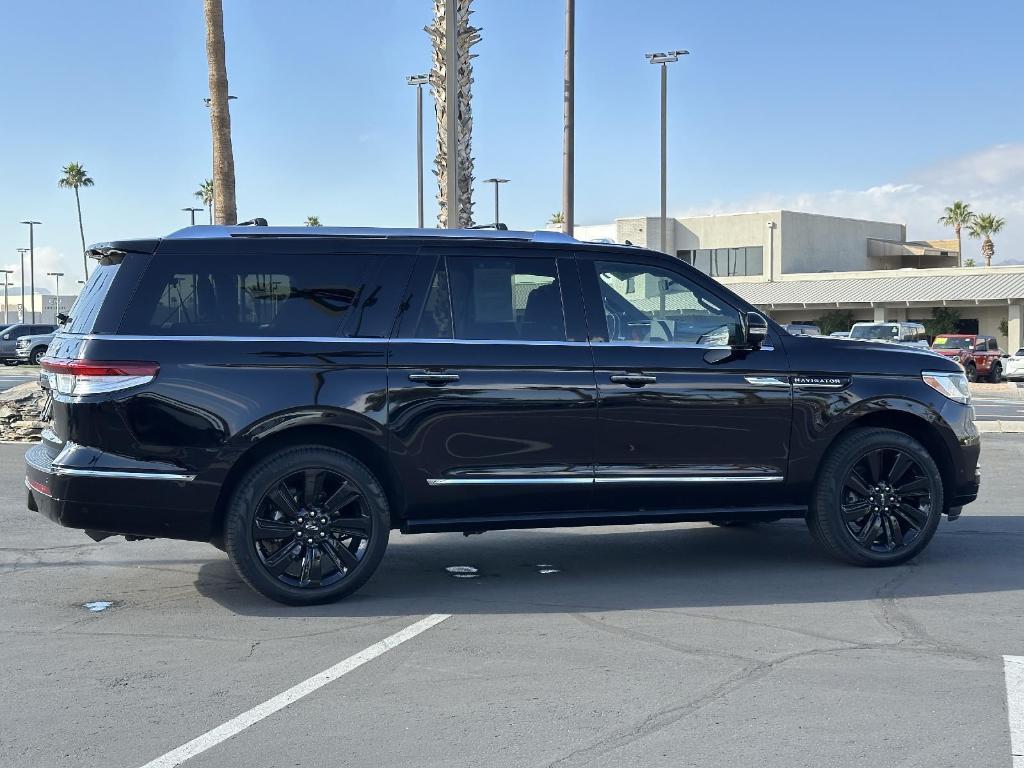 used 2022 Lincoln Navigator L car, priced at $57,490