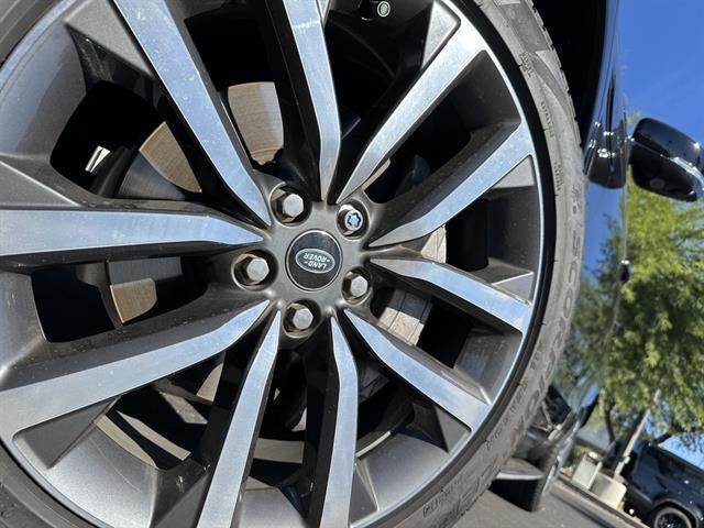 used 2024 Land Rover Discovery car, priced at $53,935