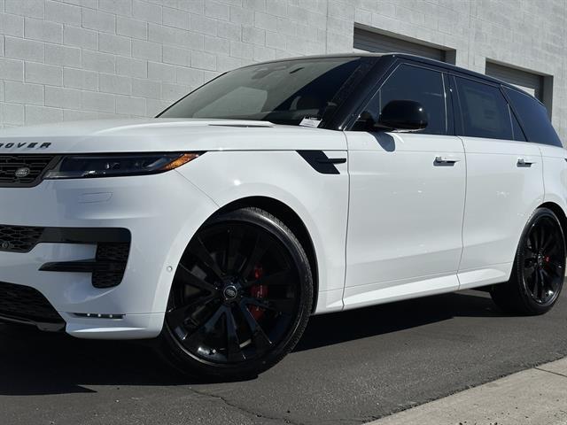 new 2025 Land Rover Range Rover Sport car, priced at $105,290