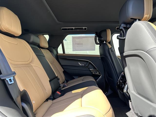 new 2025 Land Rover Range Rover Sport car, priced at $105,290