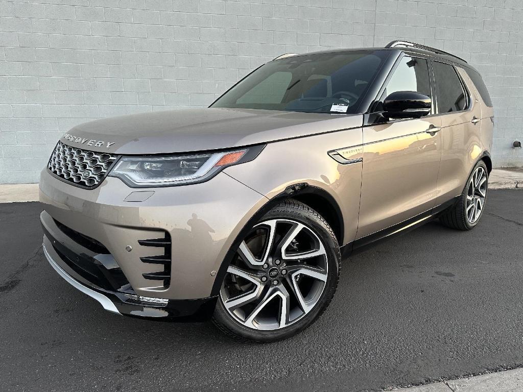 new 2024 Land Rover Discovery car, priced at $70,990