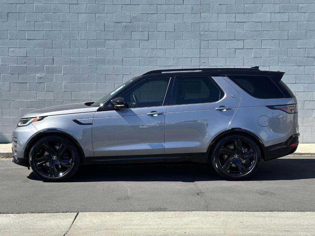 new 2025 Land Rover Discovery car, priced at $77,968