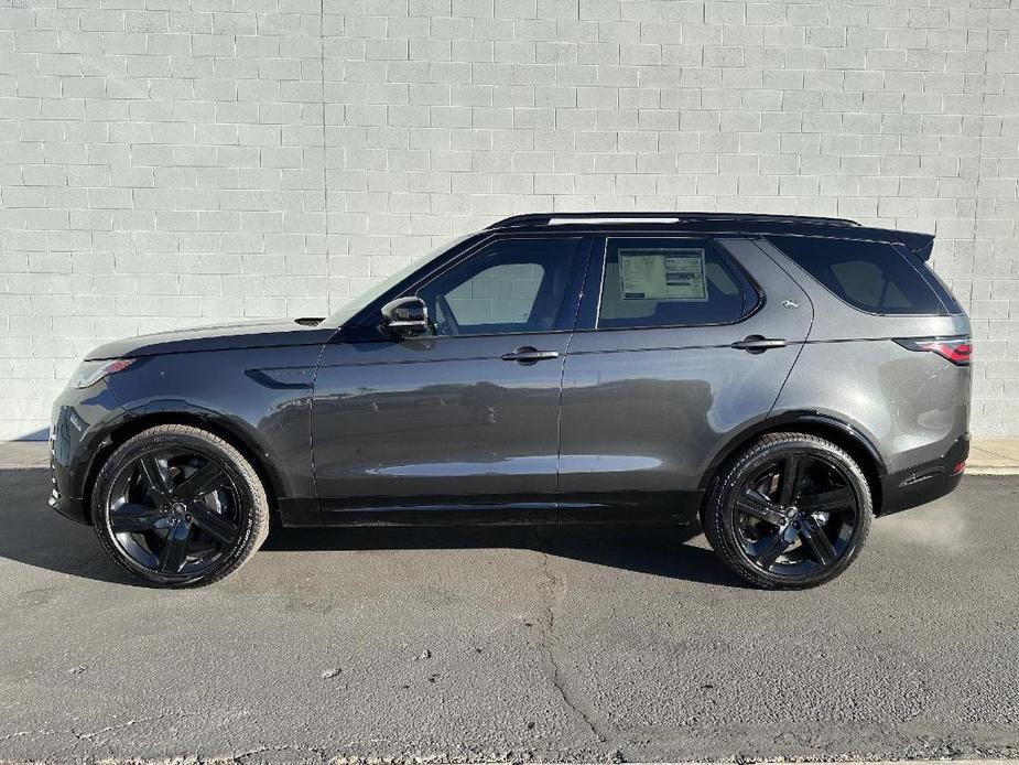 new 2025 Land Rover Discovery car, priced at $78,878