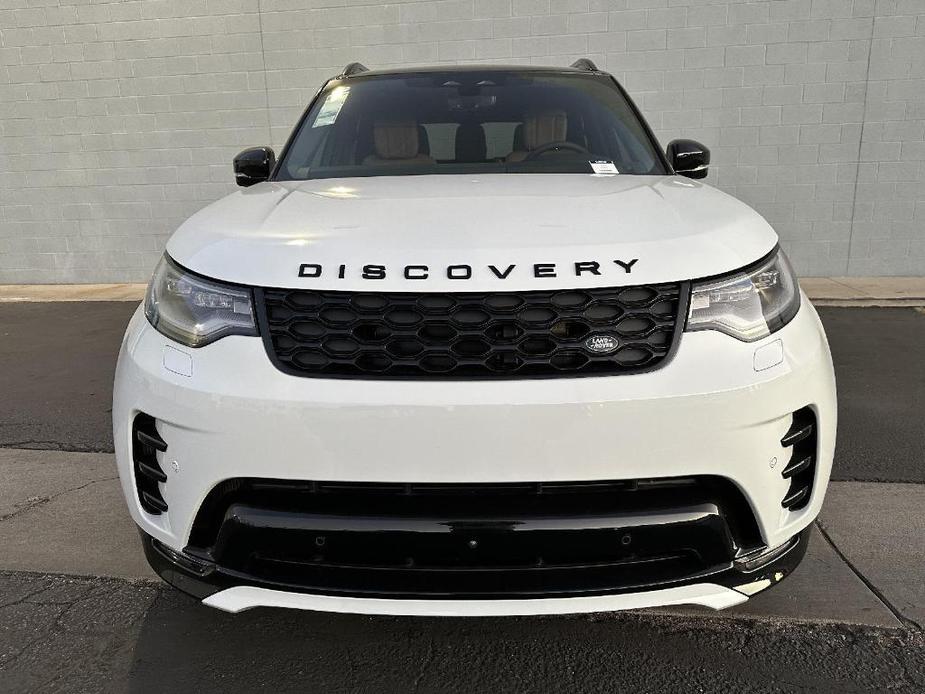 new 2025 Land Rover Discovery car, priced at $77,818