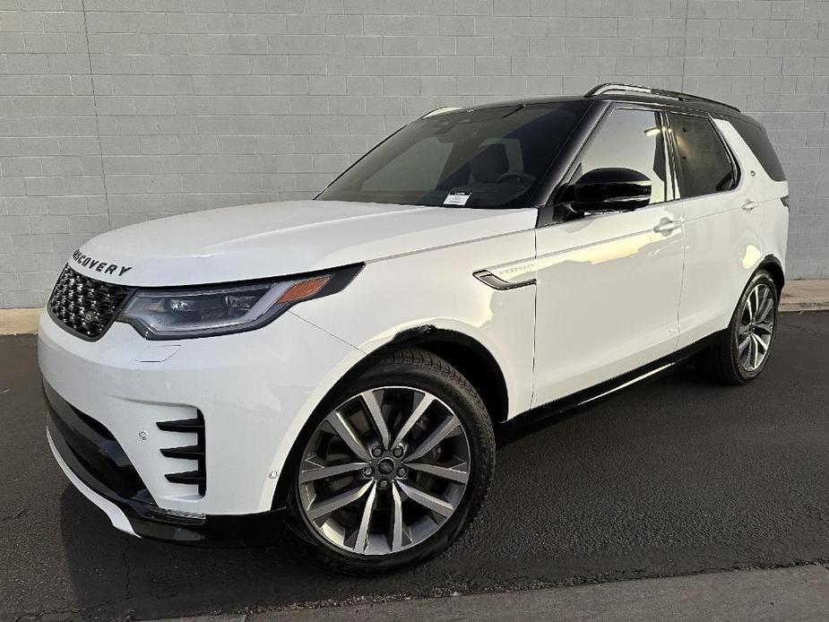 new 2025 Land Rover Discovery car, priced at $77,818