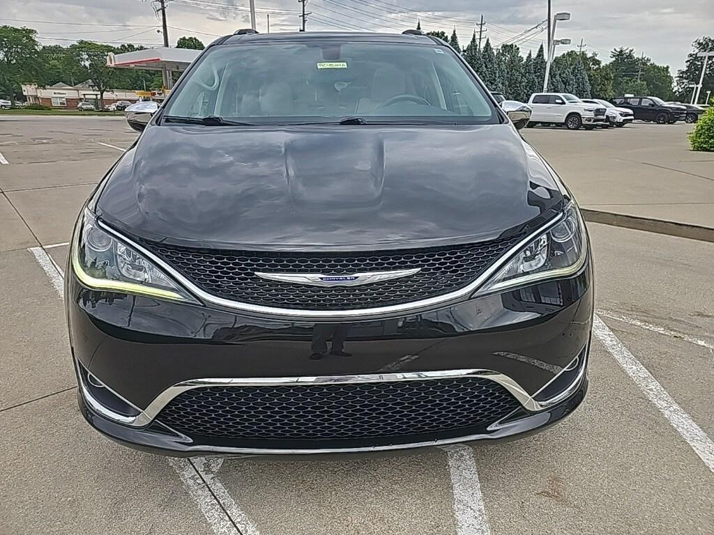 used 2020 Chrysler Pacifica car, priced at $25,981