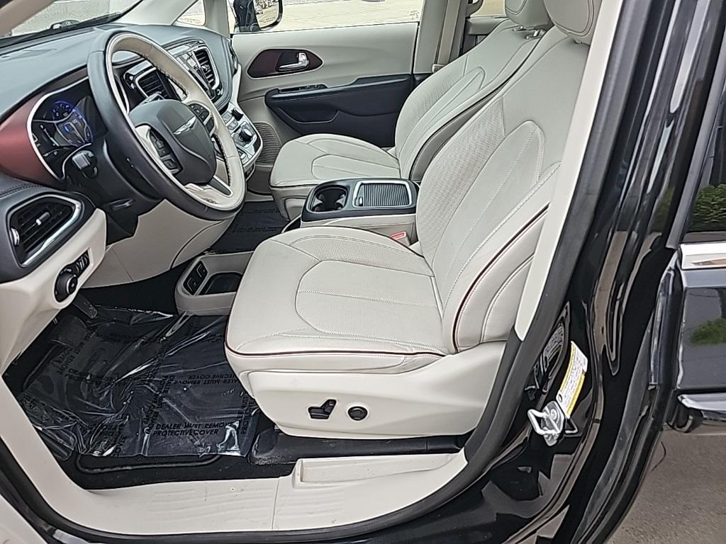 used 2020 Chrysler Pacifica car, priced at $25,981