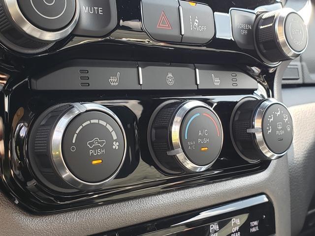 new 2025 Ram 1500 car, priced at $56,555