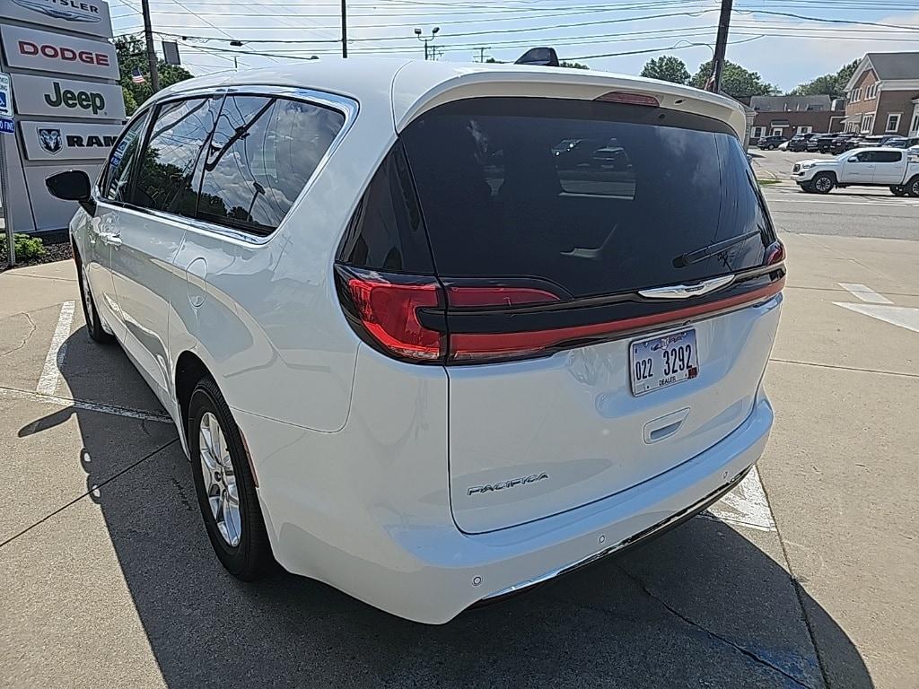 used 2024 Chrysler Pacifica car, priced at $39,681