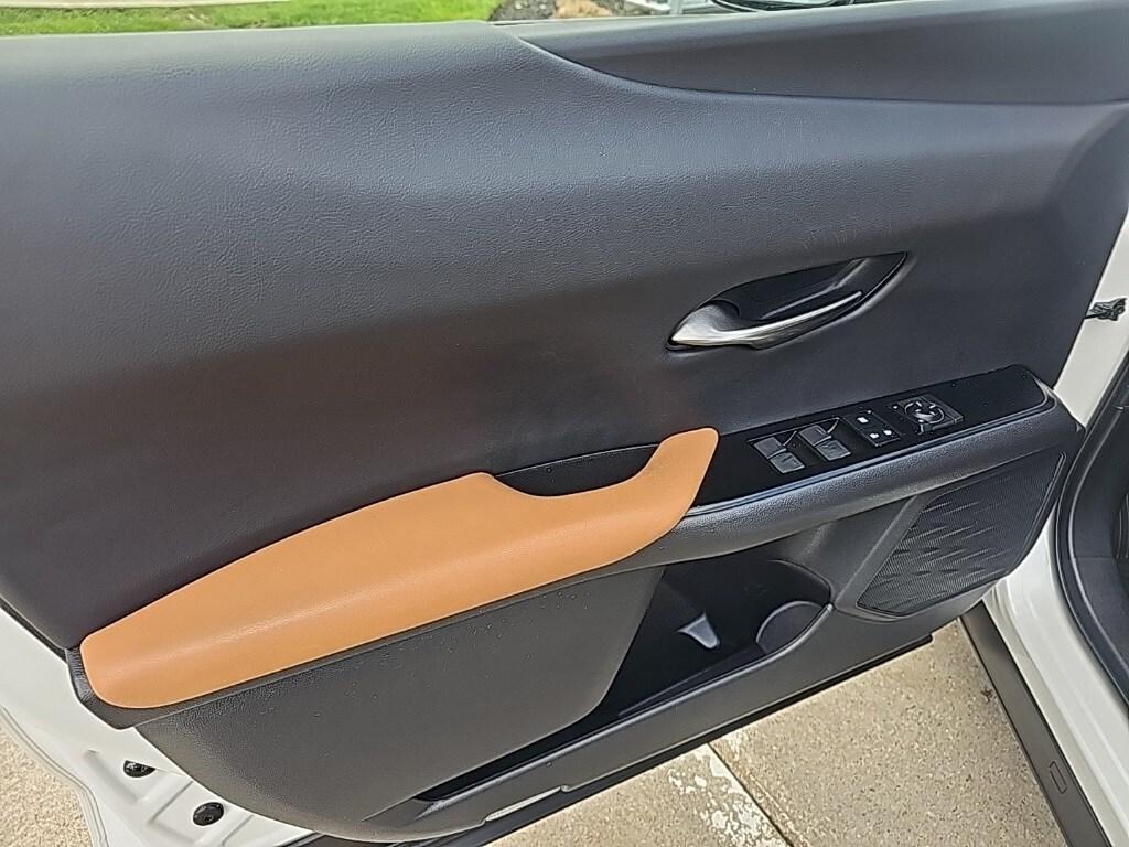 used 2022 Lexus UX 200 car, priced at $25,681