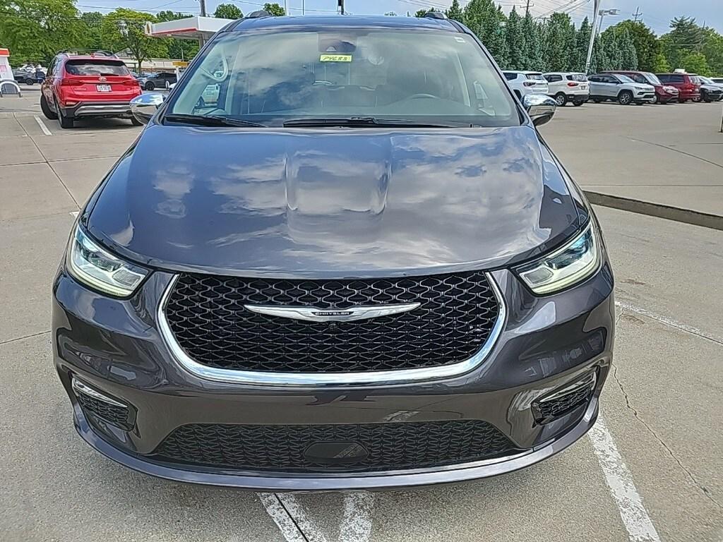 used 2021 Chrysler Pacifica car, priced at $38,481