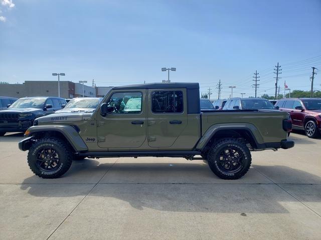 new 2025 Jeep Gladiator car, priced at $48,235