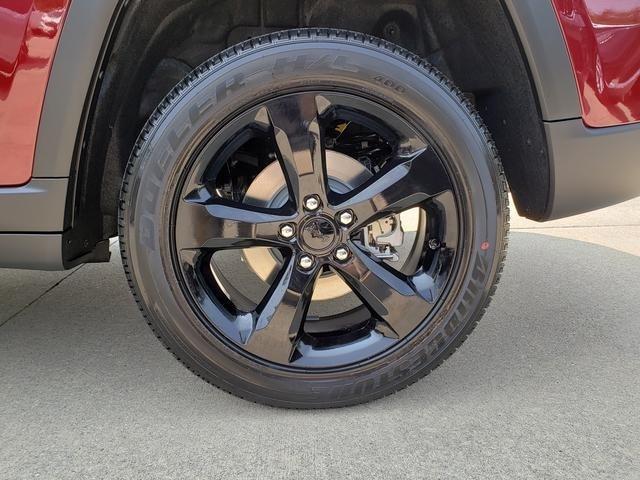 new 2025 Jeep Grand Cherokee car, priced at $46,875