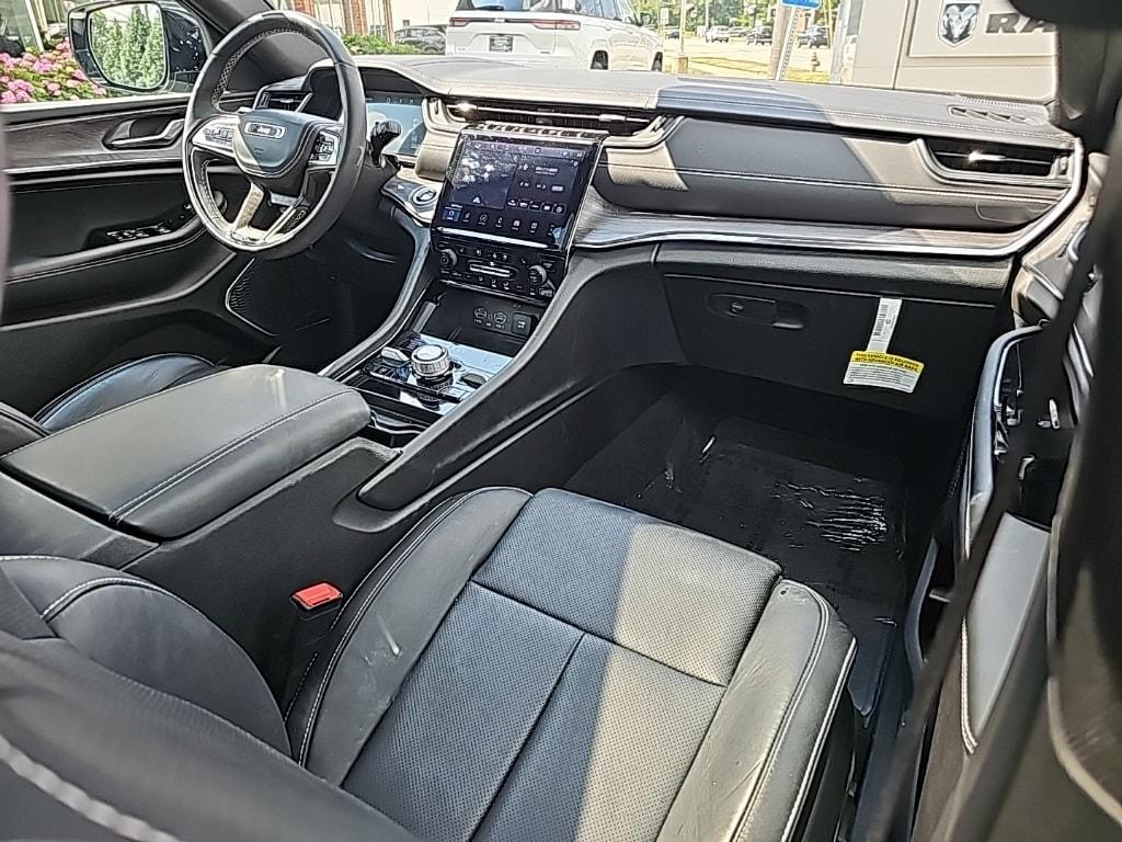 used 2024 Jeep Grand Cherokee car, priced at $49,981