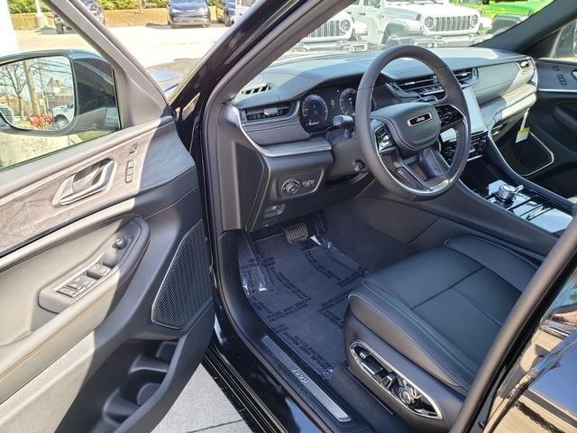 new 2025 Jeep Grand Cherokee L car, priced at $64,170
