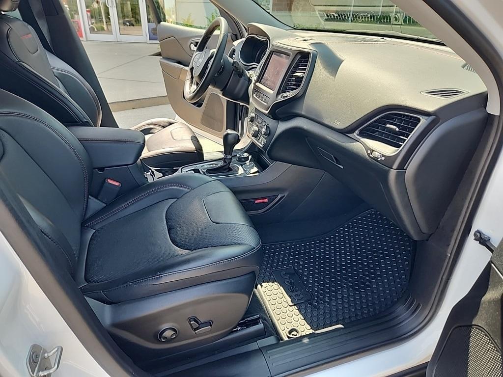 used 2022 Jeep Cherokee car, priced at $31,981