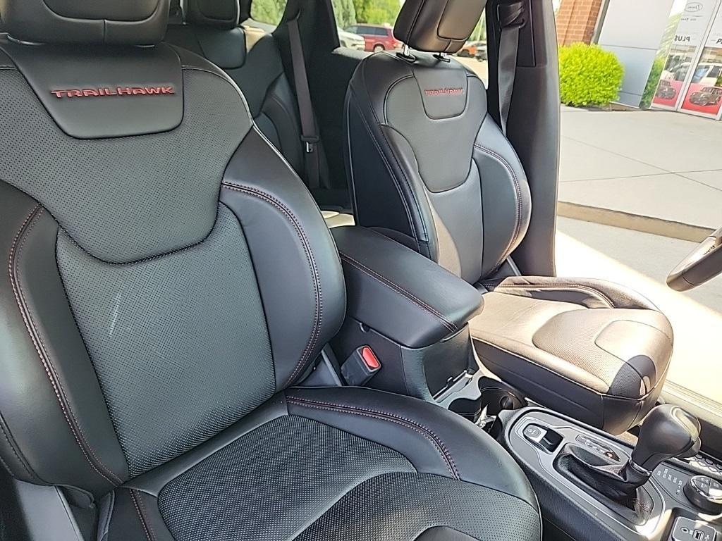 used 2022 Jeep Cherokee car, priced at $31,981