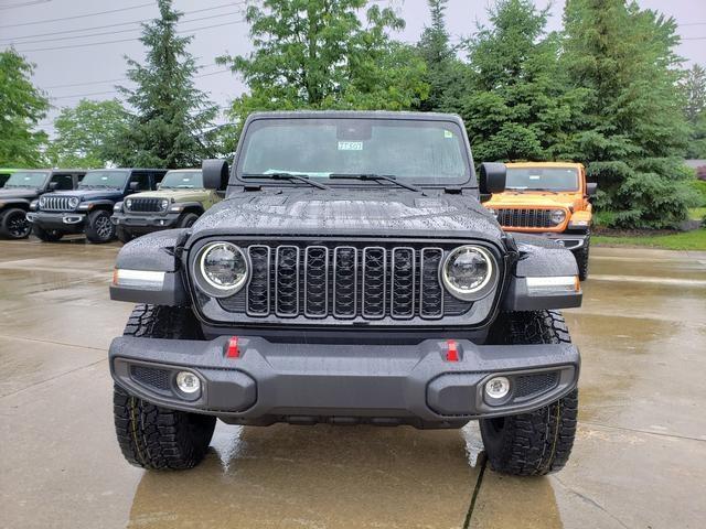 new 2025 Jeep Gladiator car, priced at $63,345